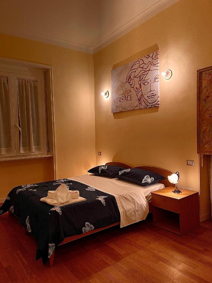 Appartement Easy Italy Balcony Milan